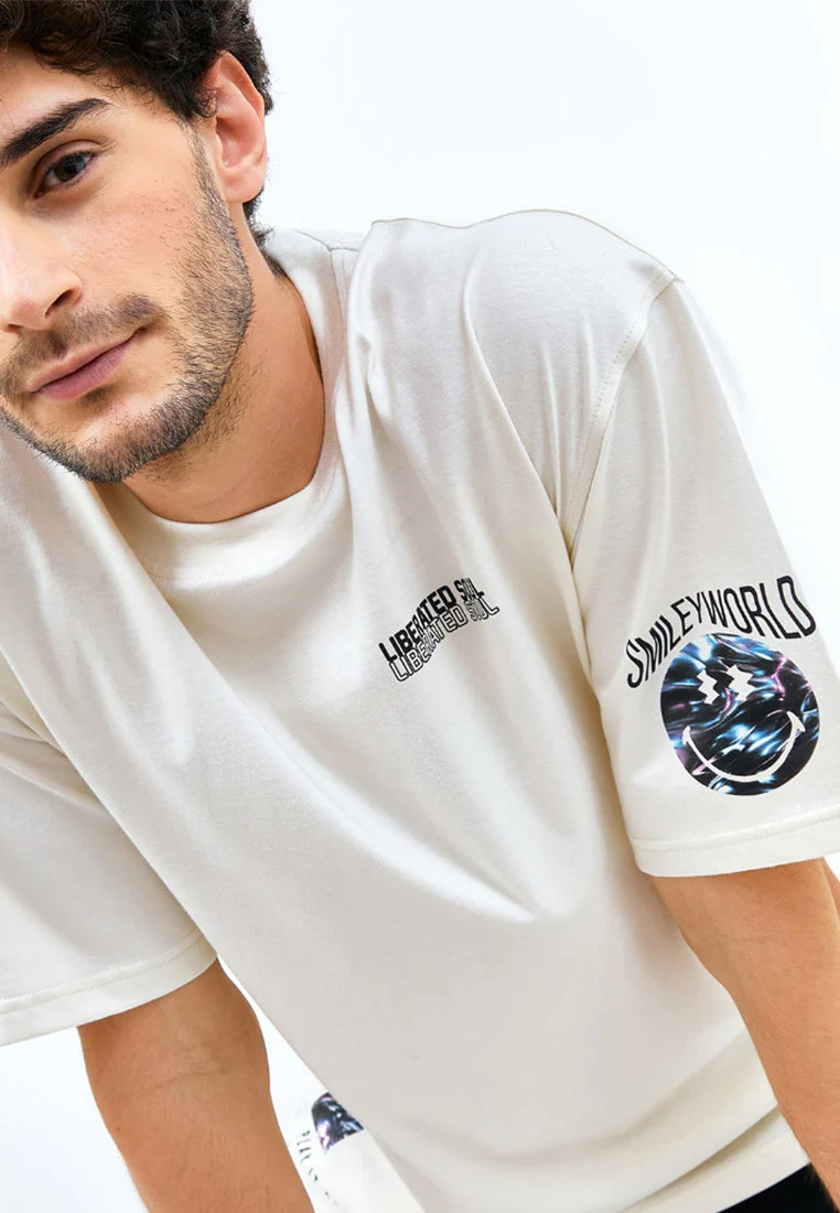 T-Shirt Smiley Oversize Material Single Jersey Warna Putih - Buckley - Image 3