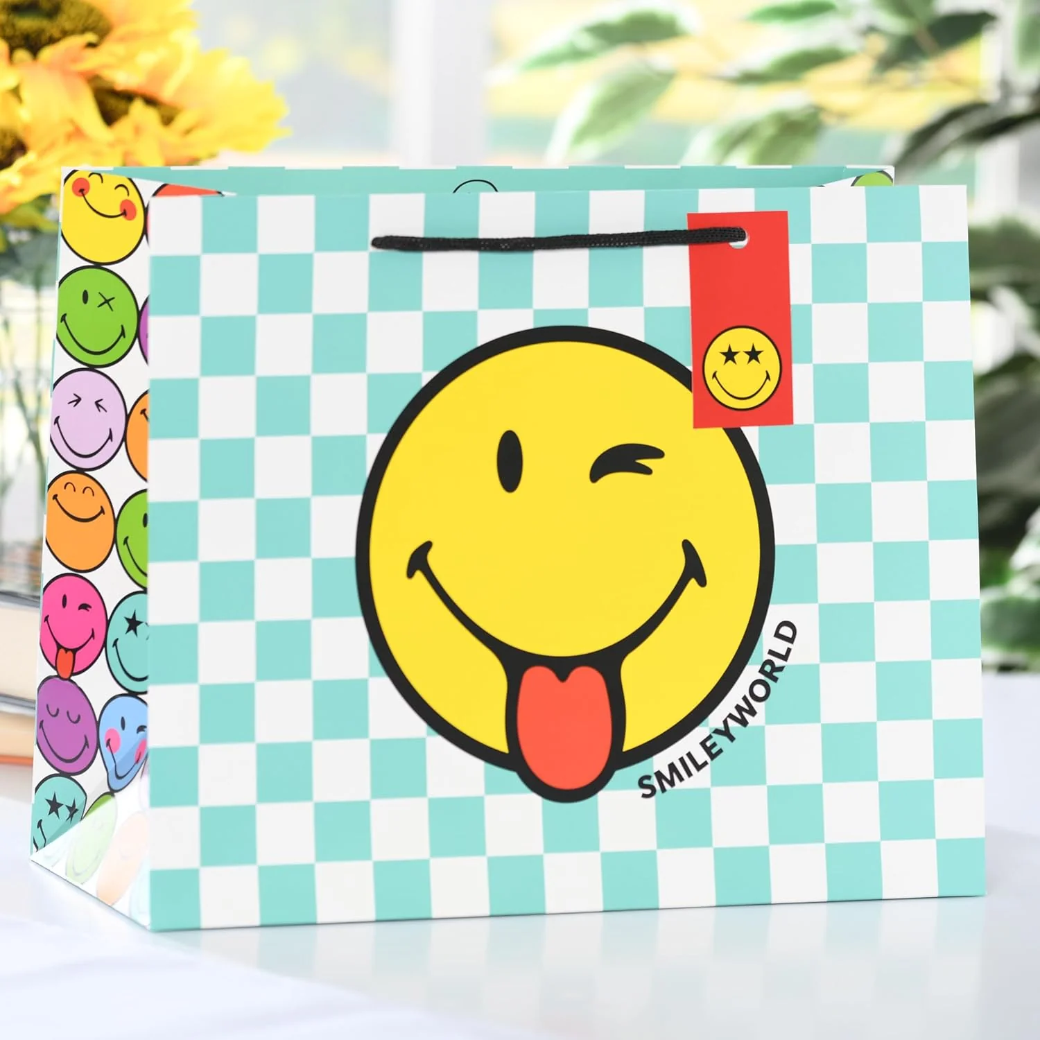 UK Greetings | Large Landscape Gift Bag for Her/Friend | Party Bags for Presents | Birthdays, Thank You & Other Events | Smiley Design | 33 x 26.7 x 13.7 cm - Image 3